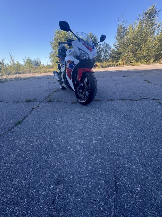 Honda CBR 400 Хонда мотоцикл