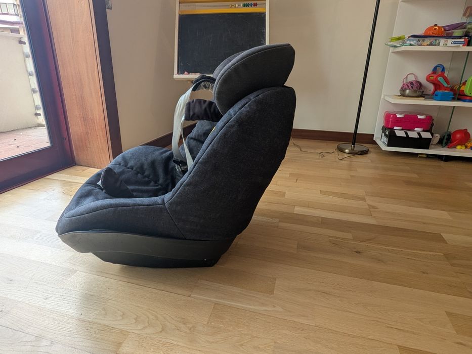 Cadeira automóvel para crianças maxi cosi 2 way Pearl com base,