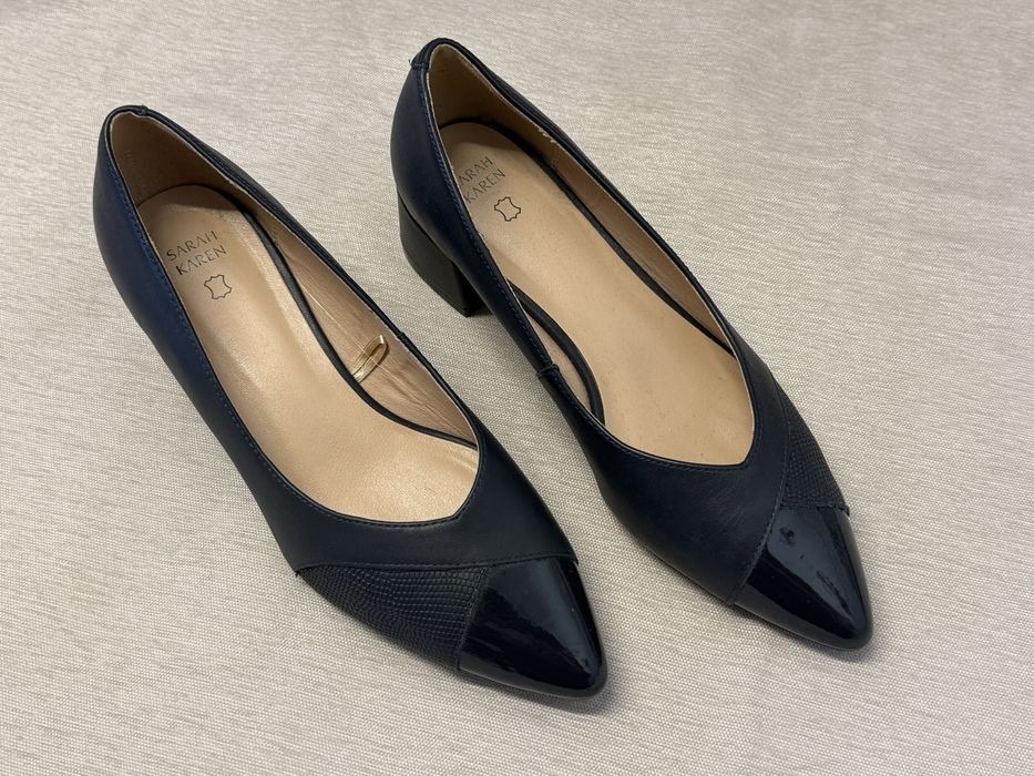 Buty damskie na obcasie / Sarah  Karen / 39