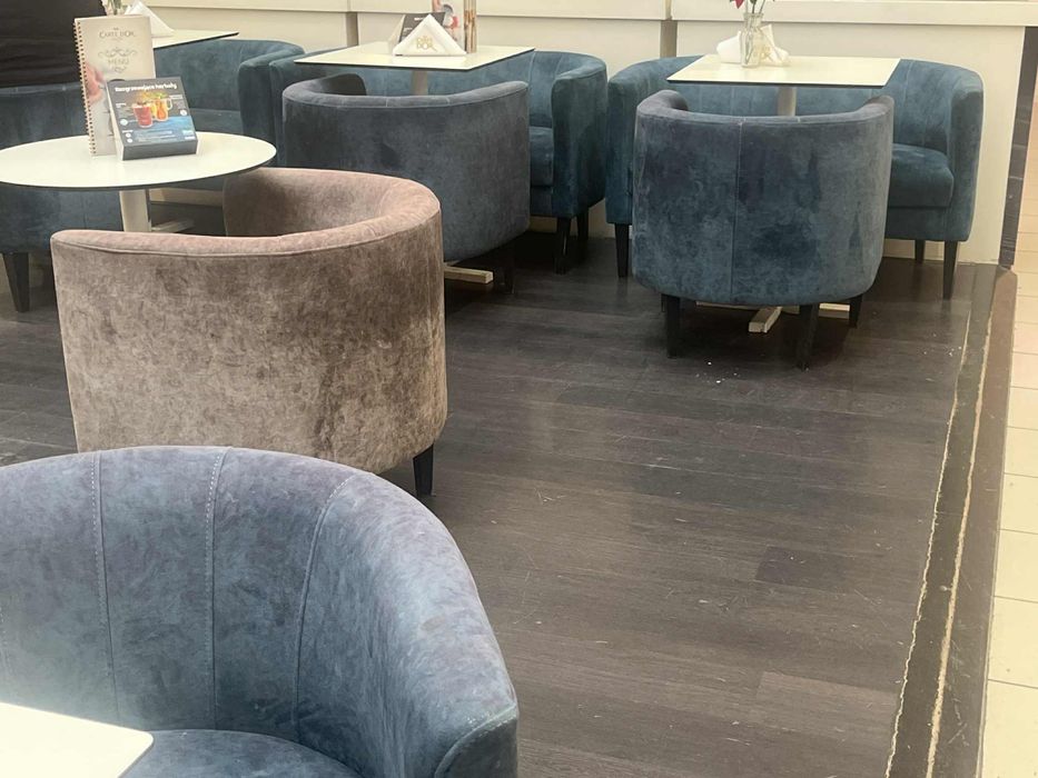 sofy foteliki kawiarnia