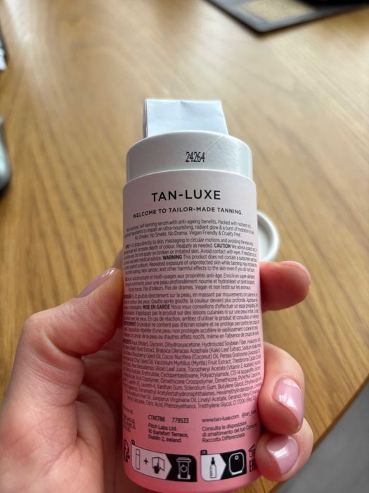 Сироватка-автозасмага з гіалуроновою кислотою Tan-Luxe Super Glow,30мл