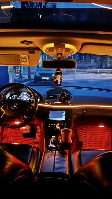 Mercedes benz e500 w211