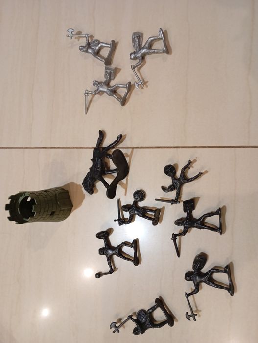 Żolnierzyki rycerze wieża