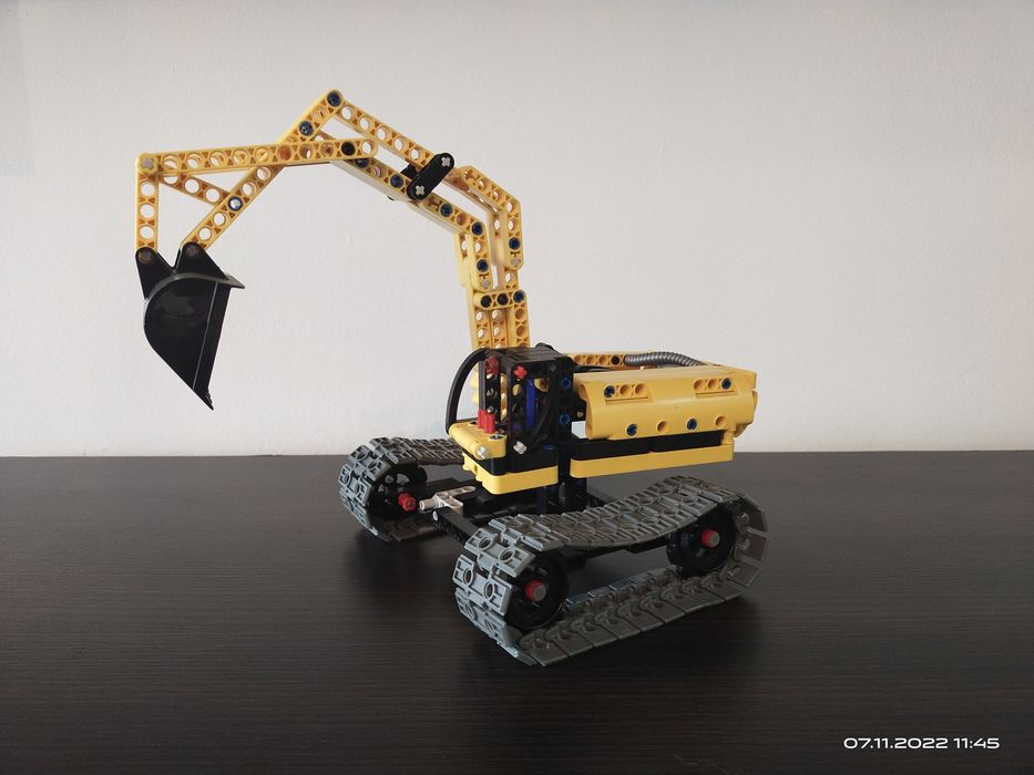 Klocki Robot i buldożer naukowy Hi Tech.