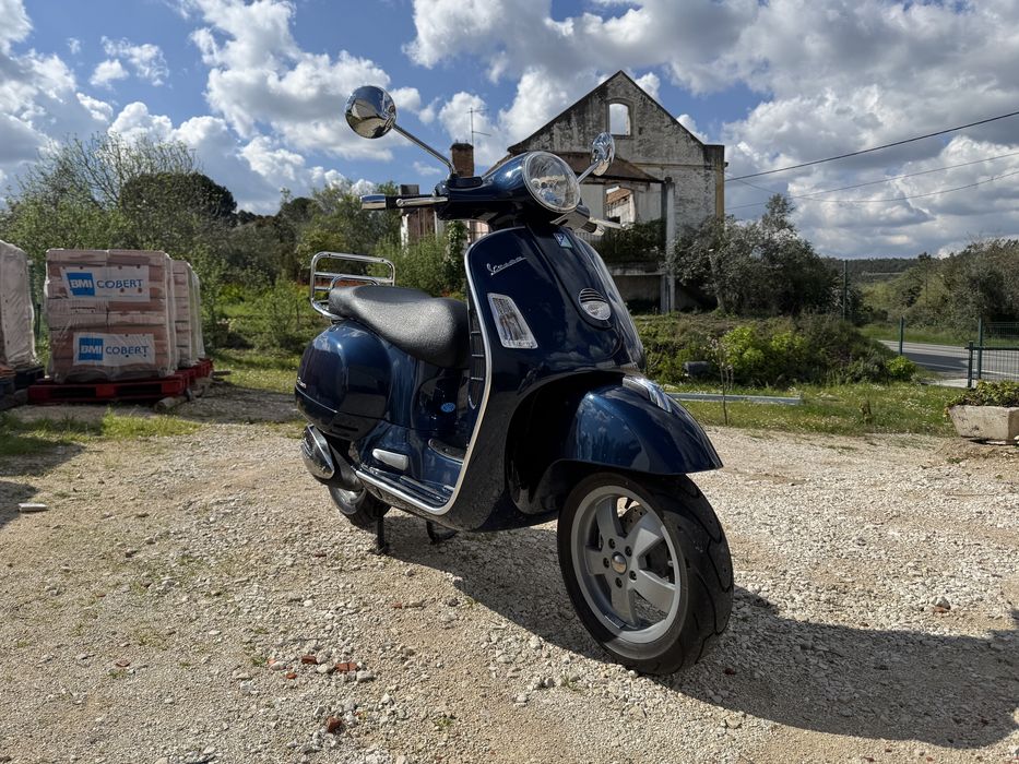 Vespa GTS 250 ie