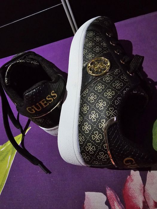 Tenis por estrear. Completamente novos.