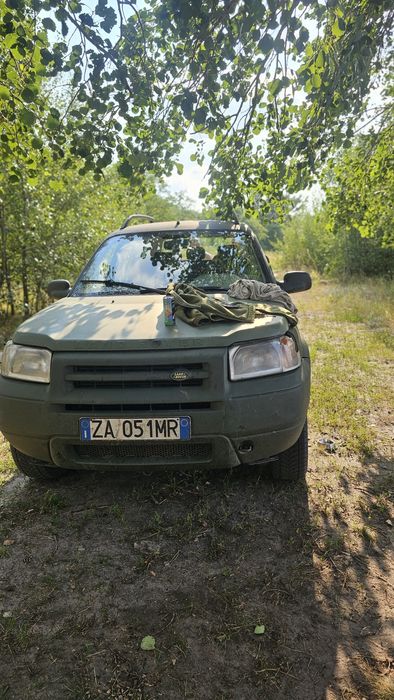продам лендровер фрилендер 1