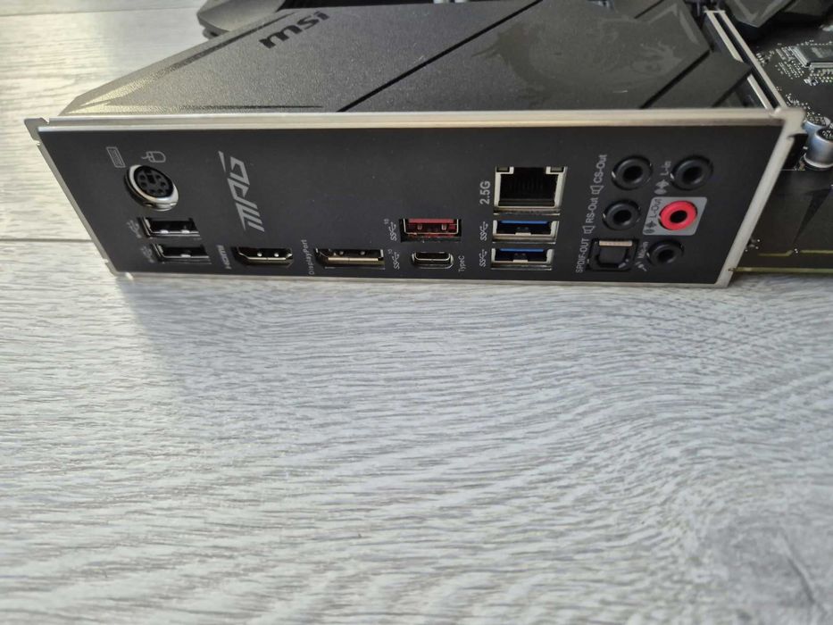 s1200 ігрова материнка MSI Z490 Gaming Plus для 10-11 покоління