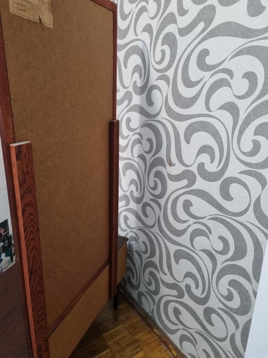 Вінтажне дерев'яне трюмо/туалетний столик із дзеркалом