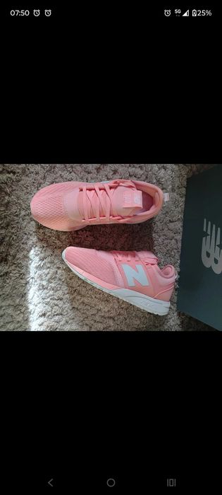 Różowe sneakersy New balance 35 wkładka ok 23 cm buty New balance 247