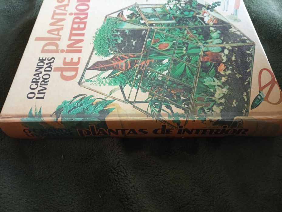 O Grande Livro das Plantas de Interior. Reader’s Digest. 1ª ed - 1982