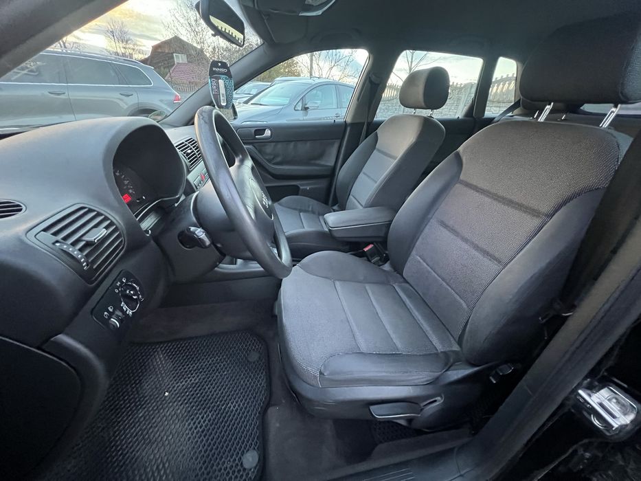 Автомат , машина обслужена в гарному стані як технічному так і візуаль