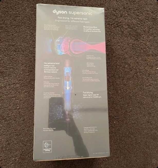 Nowa - Stan idealny suszarka do włosów prezent Dyson HD08