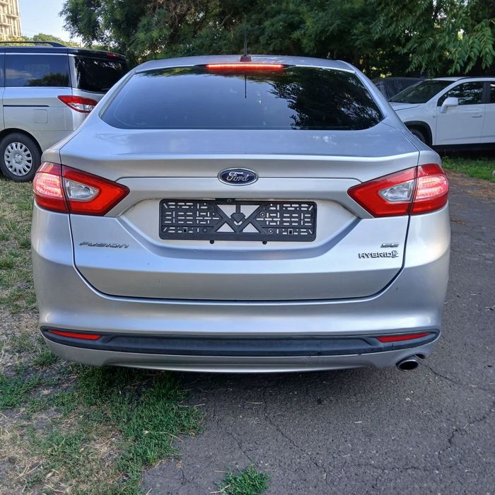 Ford fusion hybrid 2.0