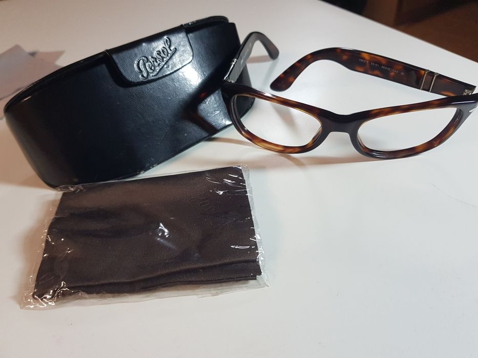 Armação persol com estojo e pano de limpeza original