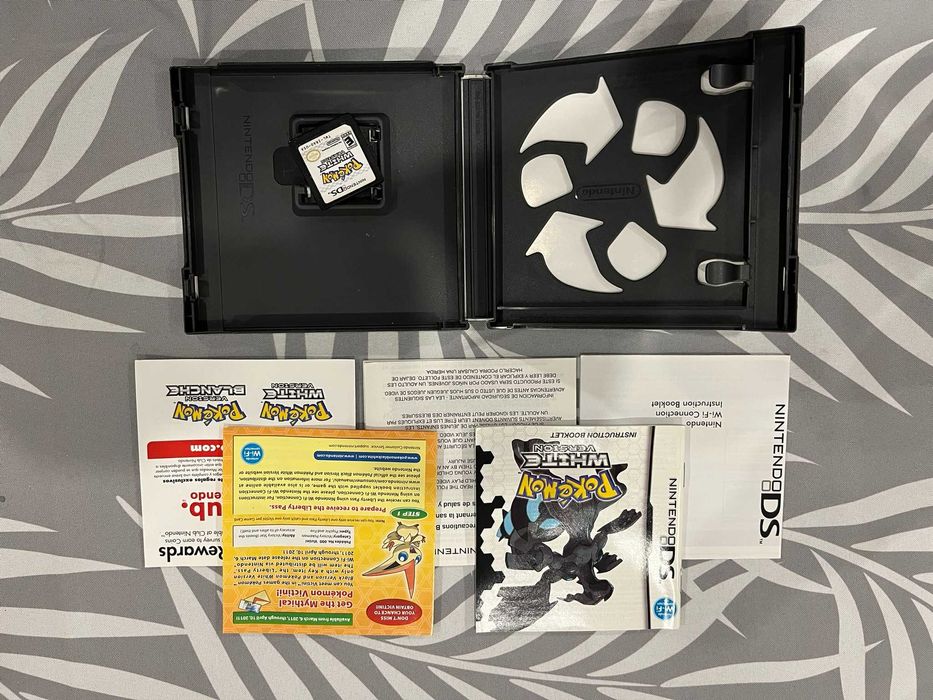 Pokemon White Version - DS (COMPLETO)