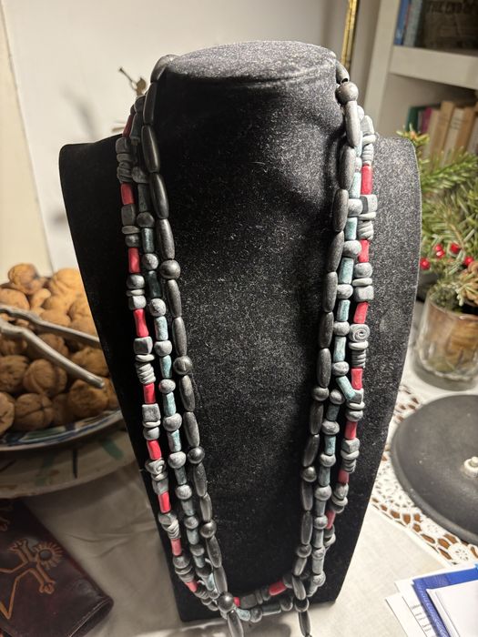 3 colares muito giros