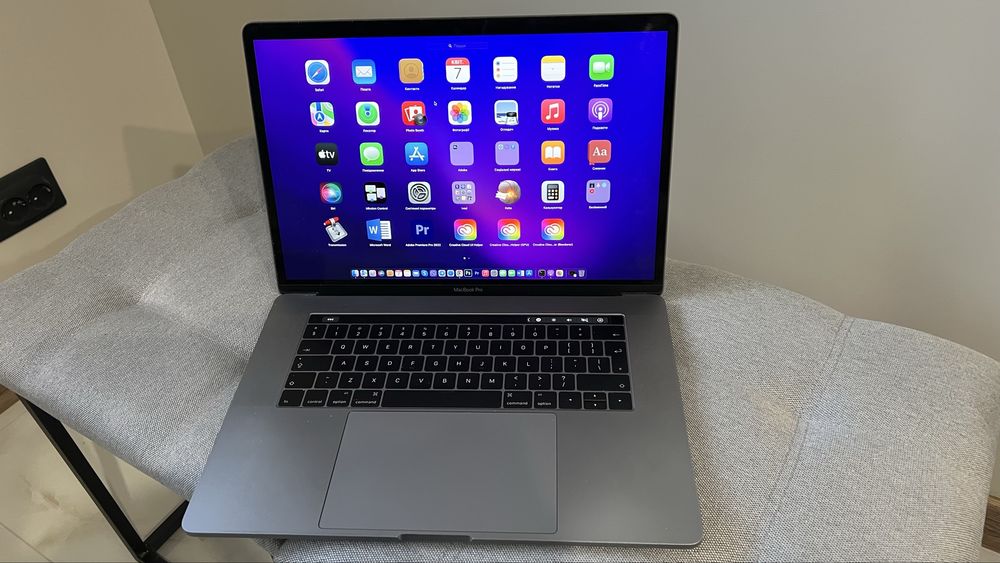 MacBook Pro (15-inch, 2016)