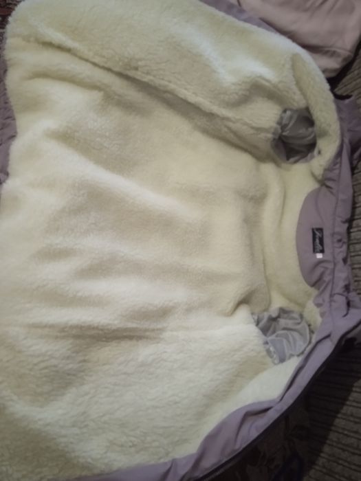 Продам зимову куртку