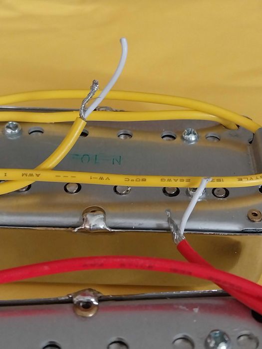 Conjunto de Humbuckers  (neck e Bridge) de alto output