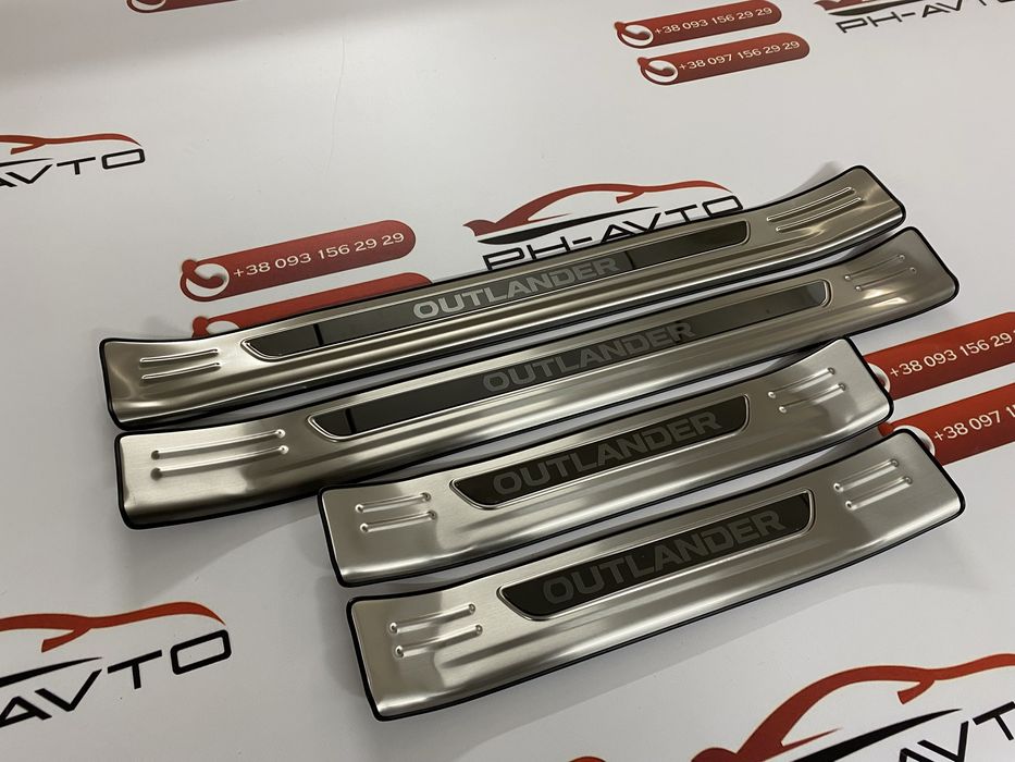 Накладки на пороги Mitsubishi Outlander 2013-2022 Premium якість