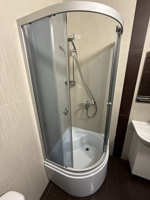 Душова кабіна б/в 80 см з глибоким піддоном 2 шт