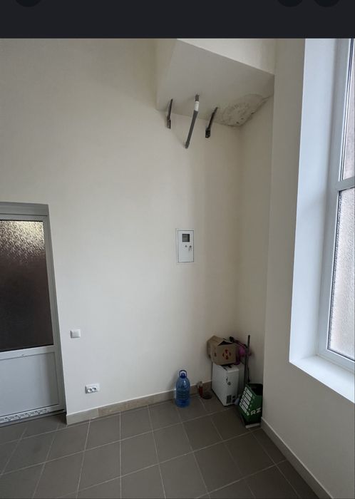Оренда приміщення Скорини 44 8 м.кв 4.5м висота