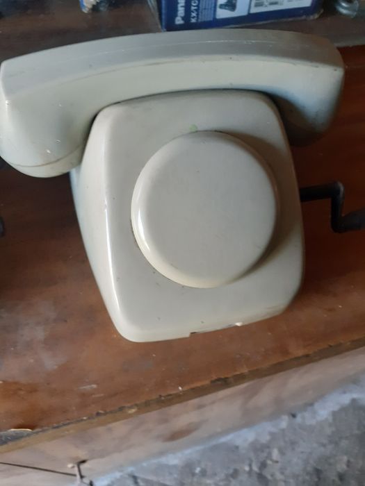 Okazja stare telefony na koronkę z czasów prl