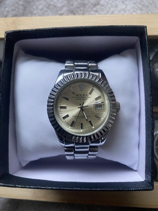 Продам часы Rolex
