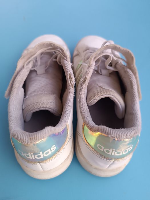 Buty Adidas skóra tęczowe roz.33