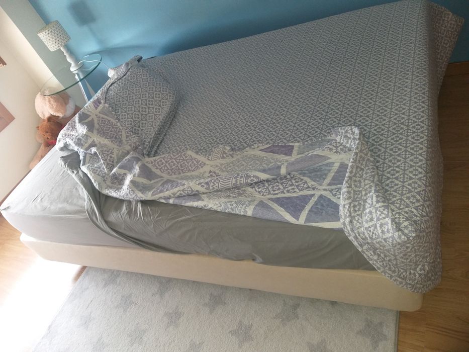 Vende-se sommier molaflex sem arrumação e colchão