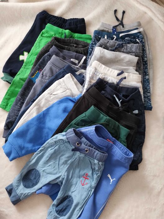 Sprzedam pakę ubrań 68-74