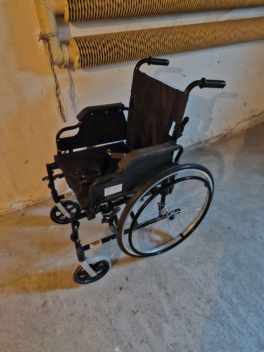 Wozek inwalidzki