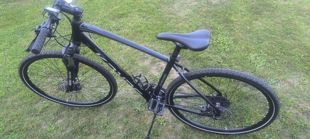 Rower crossowy Kands Avangarde 28" – Rama 19" (Czarno-Srebrny)