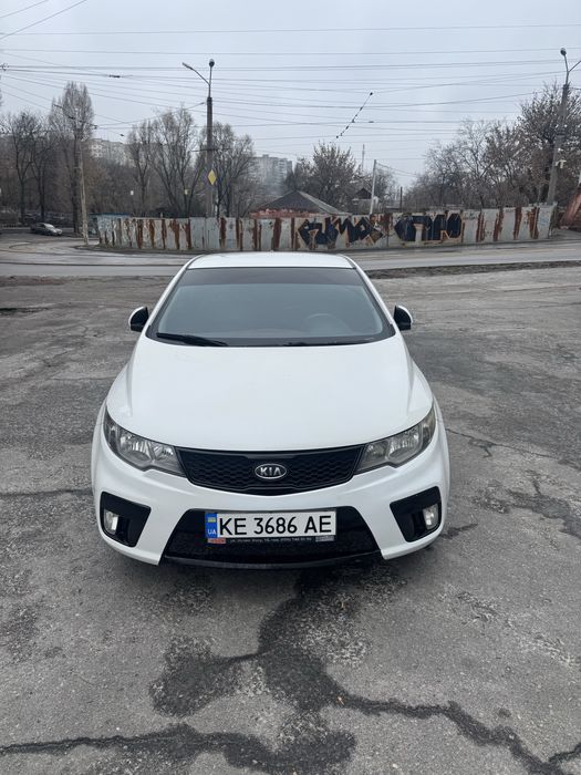 KIA CERATO 2011 VIN KNAFW612BC5495469 фото оголошення 2 з 9