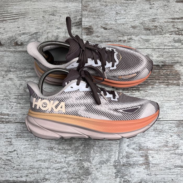 Кросівки Hoka Clifton 9 1141490F розмір 40 2/3 оригінал