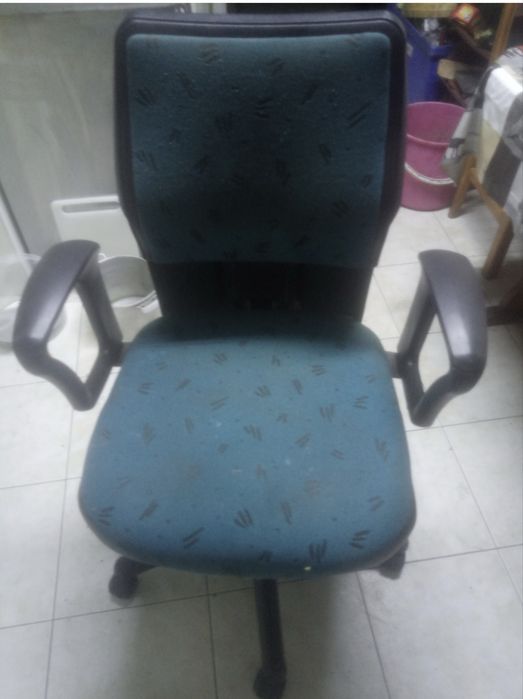 cadeira em ótimo estado