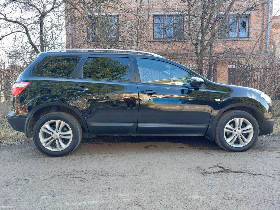 Nissan Qashqai+2 2012