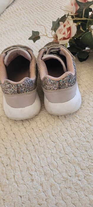 Adidasy, buty jesienne, wiosenne brokatowe rozm. 29