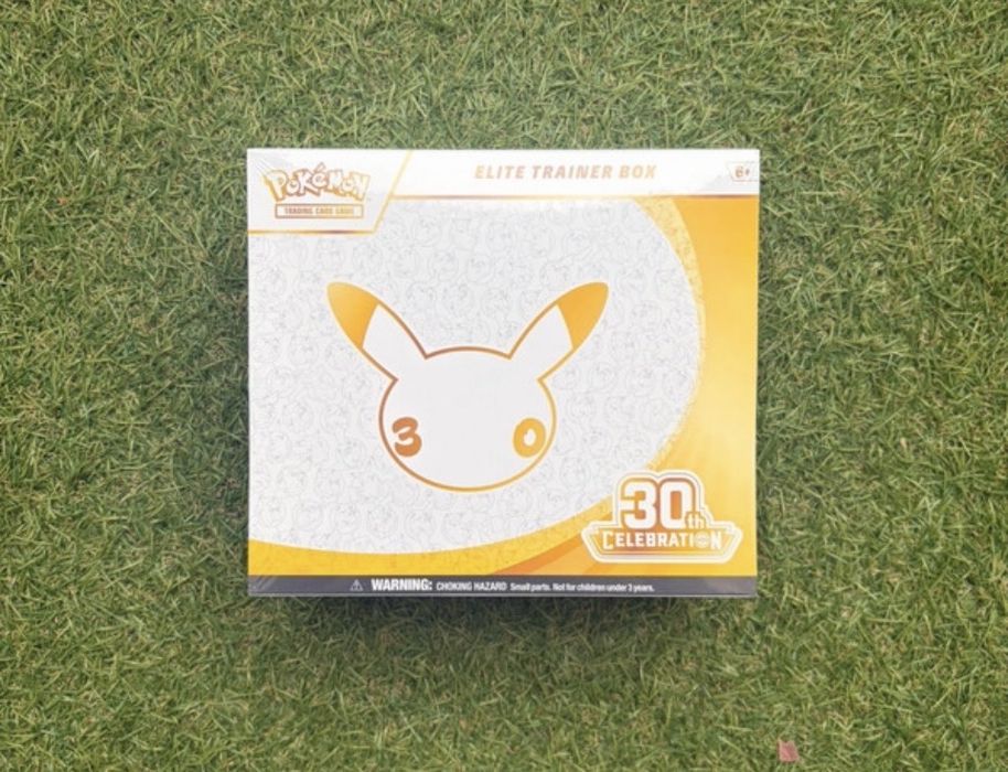 Elite Trainer Box (ETB) - 30.º Aniversário Pokémon
