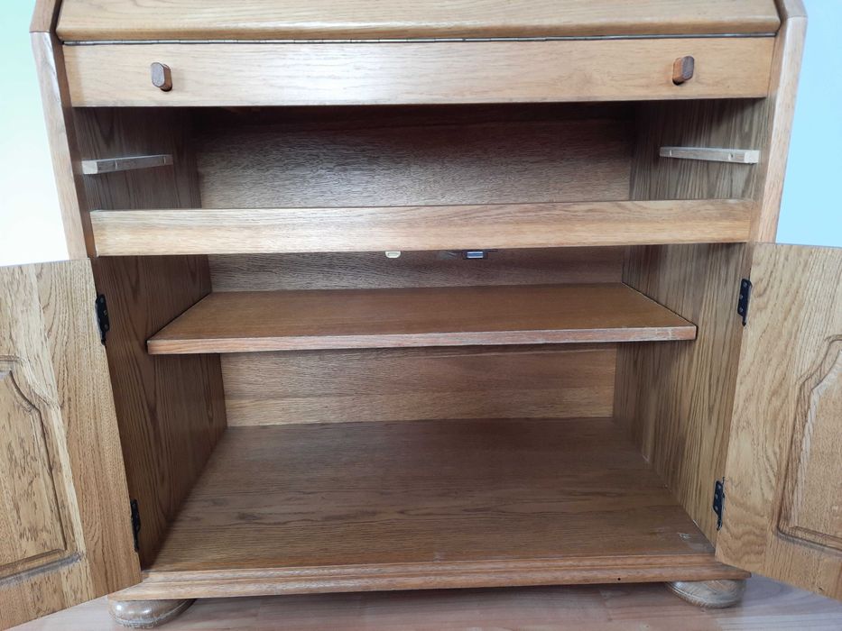 Do sprzedania, sekretarzyk dębowy.