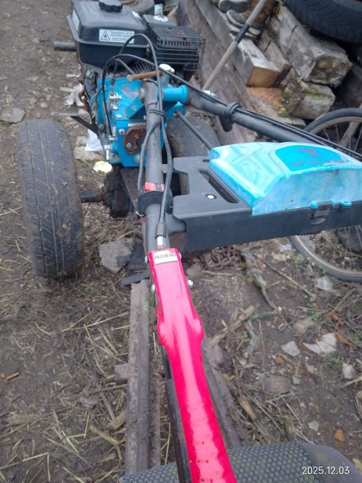 Продам мотоблок 15000