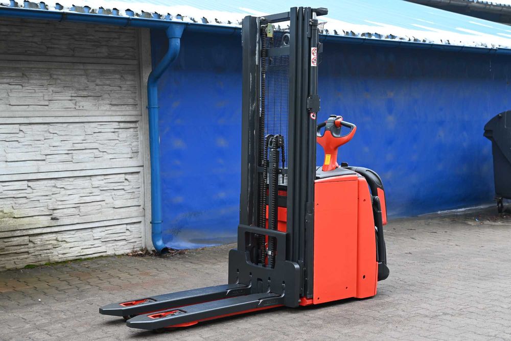 Paleciak elektryczny Linde L16 AP Triplex 480cm 2018rok FHP 455