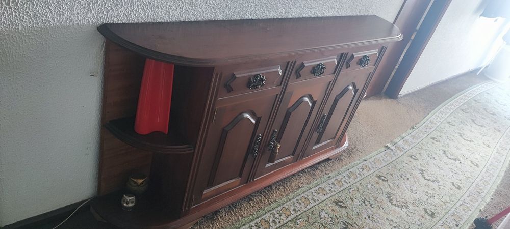 Oportunidade: Aparador + Espelho + OFERTA candeeiro cristal