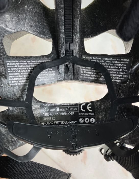 Capacete abus amarelo flurescente