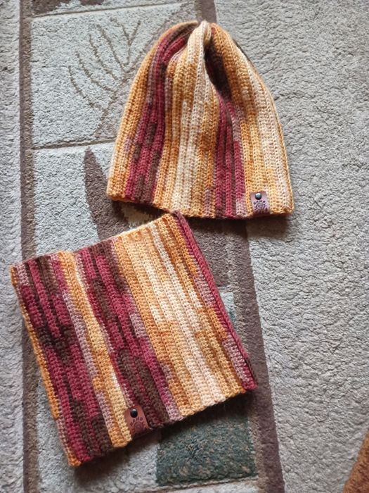 Handmade Super zestaw czapka + komin.