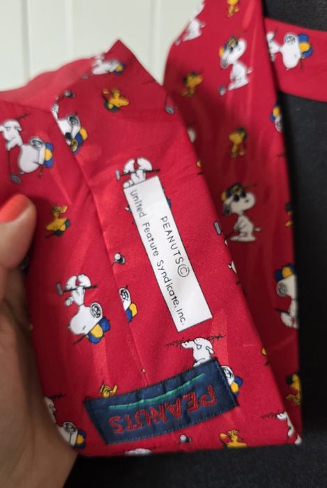 Nowy czerwony krawat Peanuts Snoopy tie C&A