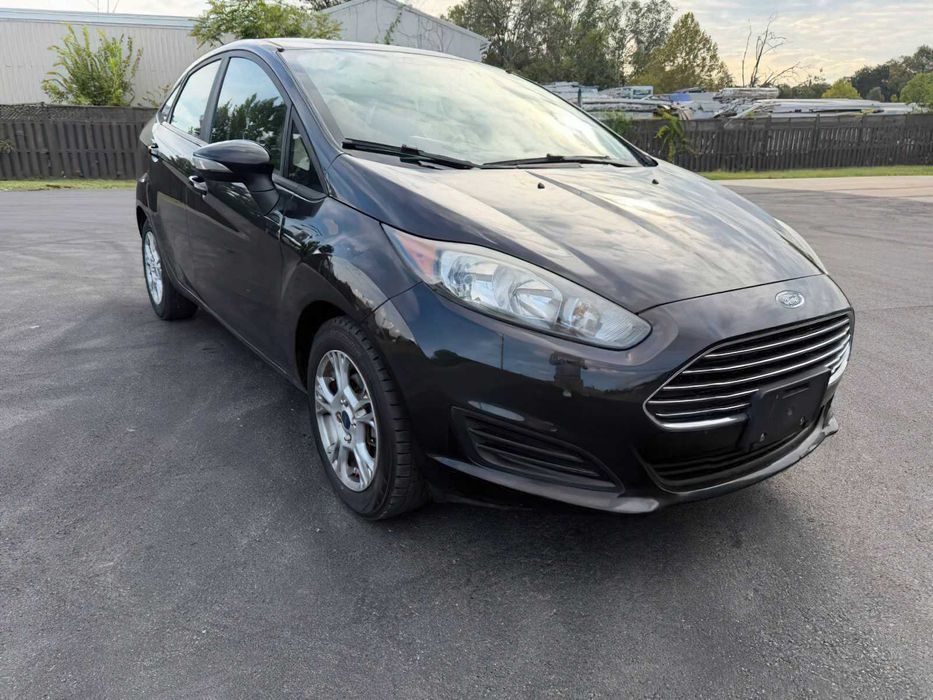 Ford Fiesta Titanium      2015