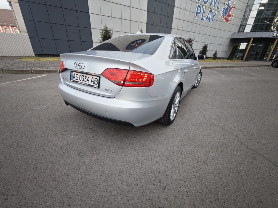 Продам Audi A4 b8