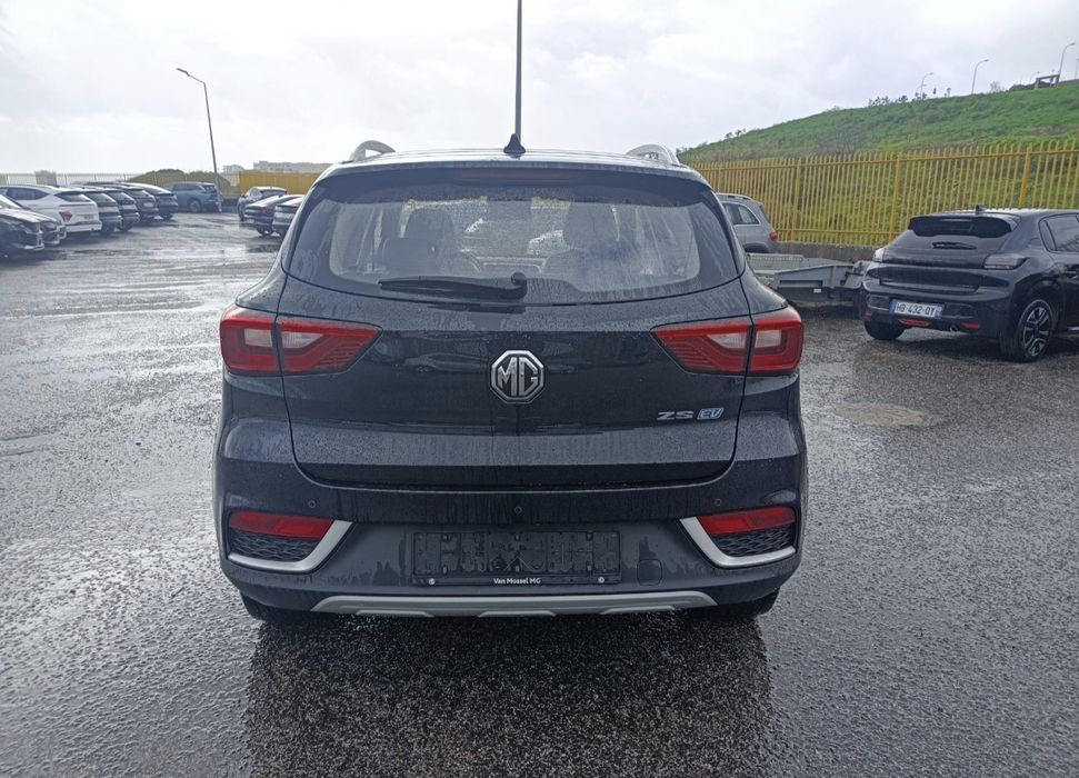 MG ZS luxury elétrico